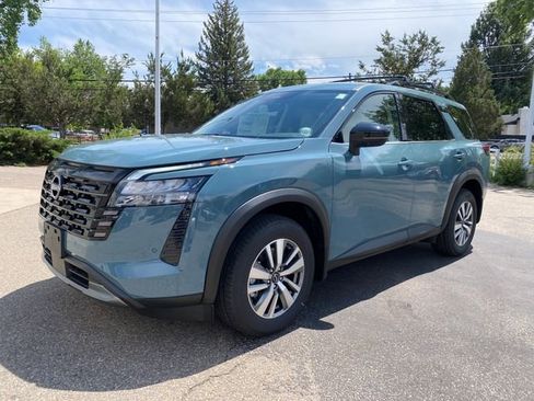 New 2026 Nissan Pathfinder SL AWD/4WD image 1