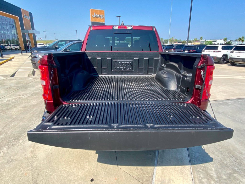Used 2026 RAM 1500 Laramie AWD/4WD image 21