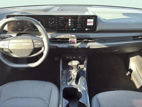 Used 2025 Kia K4 EX FWD image 26