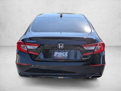 Used 2018 Honda Accord Sport image 6
