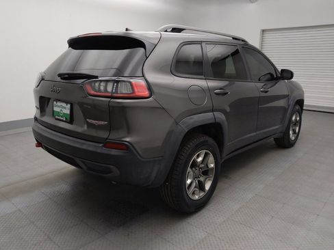 Used 2019 Jeep Cherokee Trailhawk w/ Cold Weather Group AWD/4WD image 9