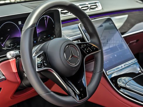 Used 2023 Mercedes-Benz S 580 4MATIC Sedan image 26