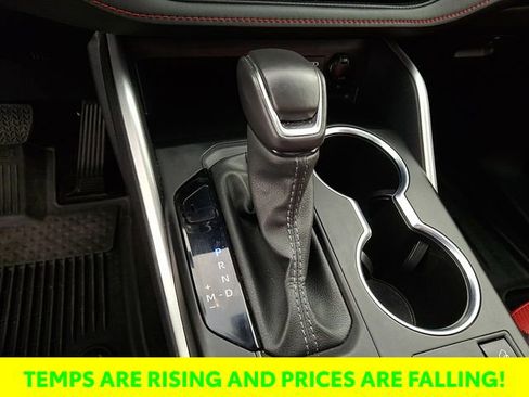 Used 2024 Toyota Highlander XSE image 20