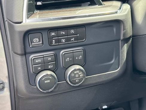 New 2026 Chevrolet Tahoe Premier AWD/4WD image 32