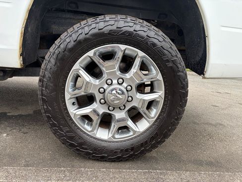 Used 2017 RAM 2500 Limited AWD/4WD image 16