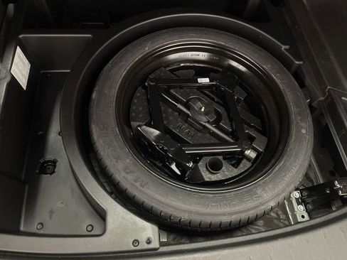 Used 2021 Chevrolet Blazer LT image 25