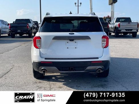 Used 2021 Ford Explorer XLT w/ Equipment Group 202A RWD image 6