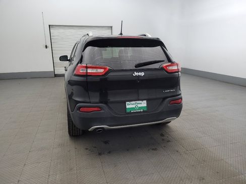 Used 2016 Jeep Cherokee Limited image 6