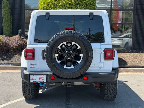 Used 2024 Jeep Wrangler Unlimited Rubicon 4xe AWD/4WD image 14