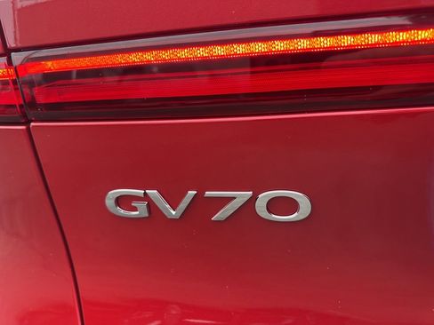 New 2026 Genesis GV70 2.5T Advanced image 10