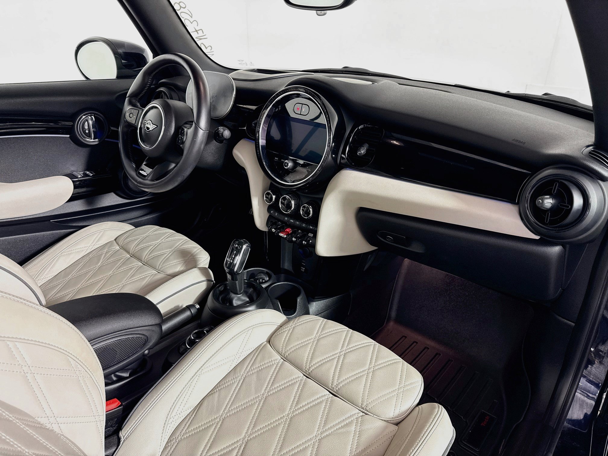 Used 2022 MINI Cooper John Cooper Works FWD image 29