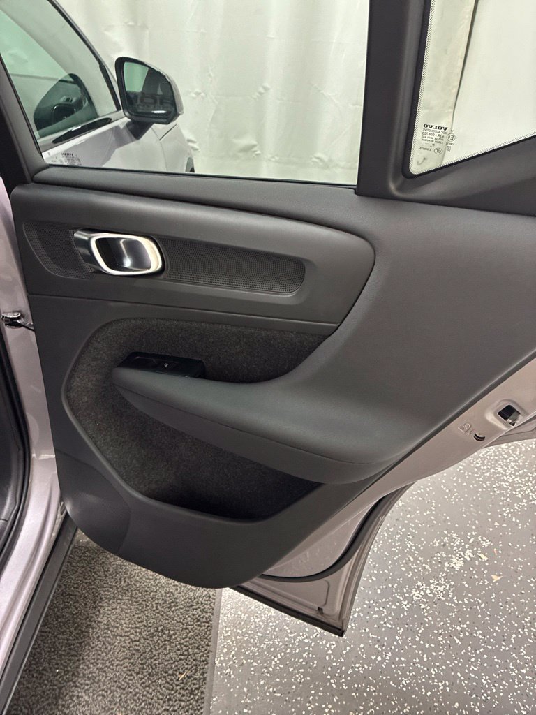Used 2026 Volvo XC40 B5 Plus AWD/4WD image 27