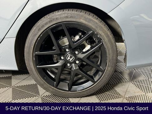 Used 2025 Honda Civic Sport image 31