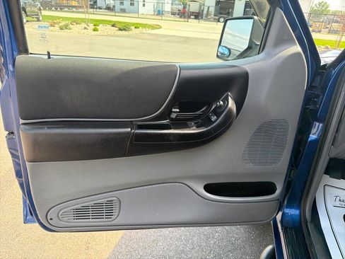 Used 2011 Ford Ranger XLT image 8