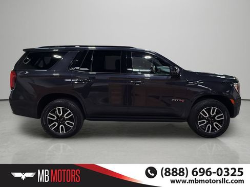 Used 2024 GMC Yukon AT4 w/ AT4 Premium Package AWD/4WD image 5