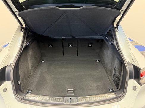Used 2021 Porsche Macan AWD/4WD image 31