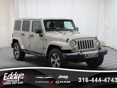 Used 2018 Jeep Wrangler Unlimited Sahara image 1