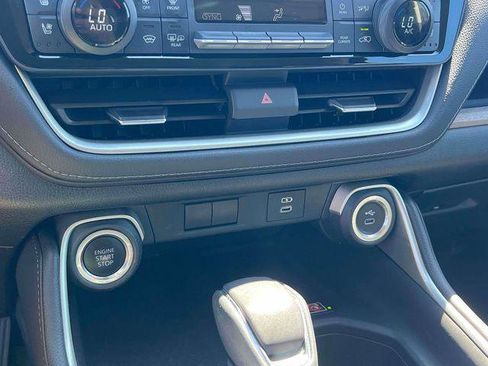 Certified 2024 Toyota Grand Highlander AWD image 15