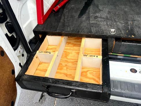 Used 2013 Ford Transit Connect XLT image 39