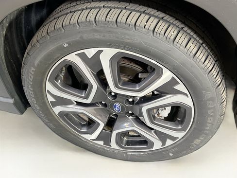 Used 2023 Subaru Ascent Touring AWD/4WD image 34