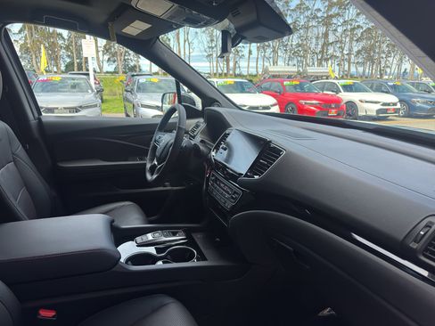 Used 2026 Honda Ridgeline Black Edition image 19