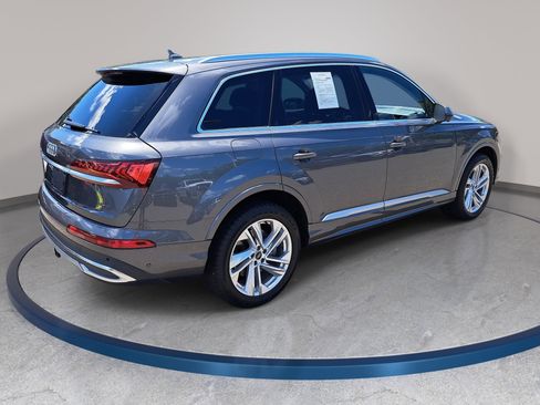 Used 2021 Audi Q7 2.0T Premium Plus w/ Premium Plus Package AWD/4WD image 5