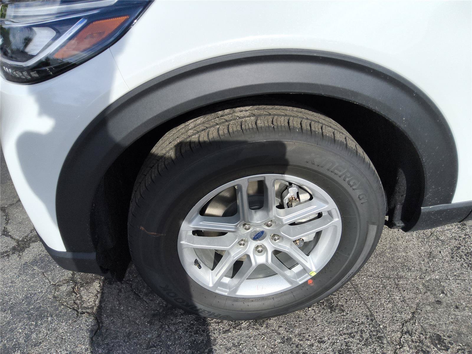 New 2026 Ford Explorer Active w/ Active Comfort Package RWD image 11