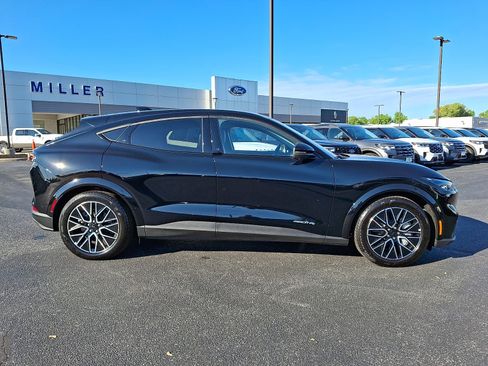 Used 2025 Ford Mustang Mach-E Premium AWD/4WD image 7