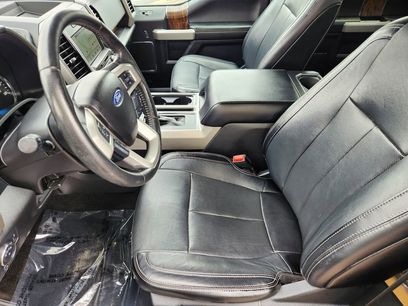 Used 2018 Ford F150 Lariat w/ Equipment Group 501A Mid