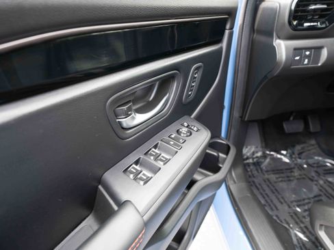 Used 2024 Honda Pilot TrailSport image 7