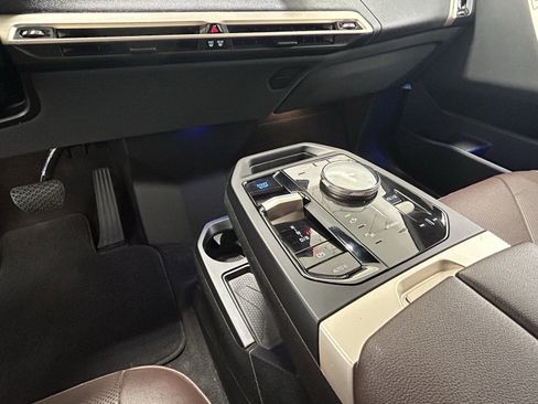 Used 2025 BMW iX xDrive50 image 22