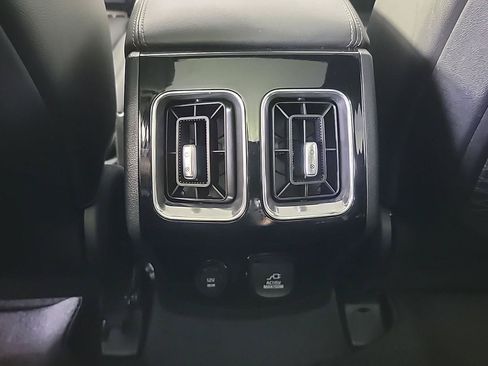 Certified 2024 Kia Sorento SX Prestige AWD/4WD image 24