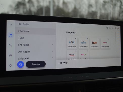 Used 2023 Toyota Prius Limited image 16