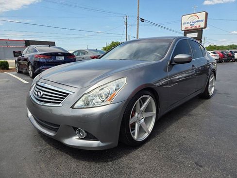 Used 2013 INFINITI G37 x Sedan w/ Premium Pkg AWD/4WD image 2