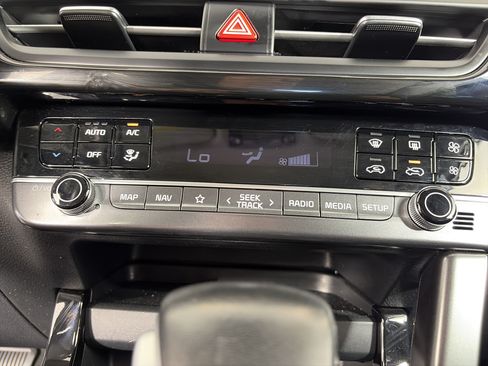 Certified 2025 Kia Seltos S AWD/4WD image 24