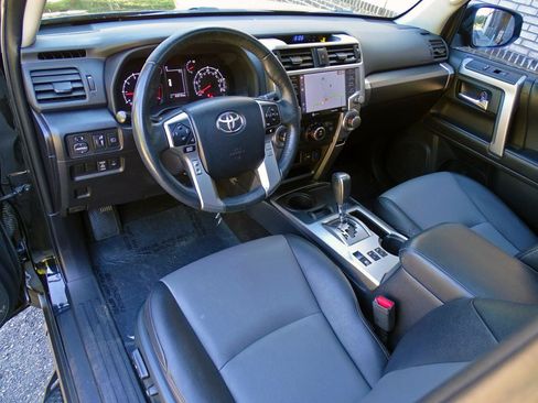 Used 2023 Toyota 4Runner SR5 Premium w/ Moonroof Package RWD image 37