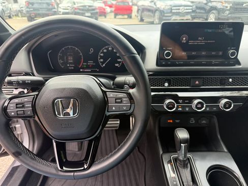 Used 2023 Honda Civic Sport image 14