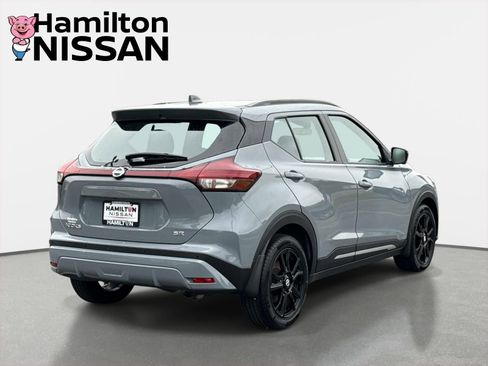 Used 2021 Nissan Kicks SR FWD image 2