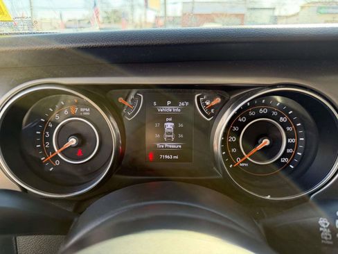 Used 2019 Jeep Wrangler Unlimited Sport S image 28