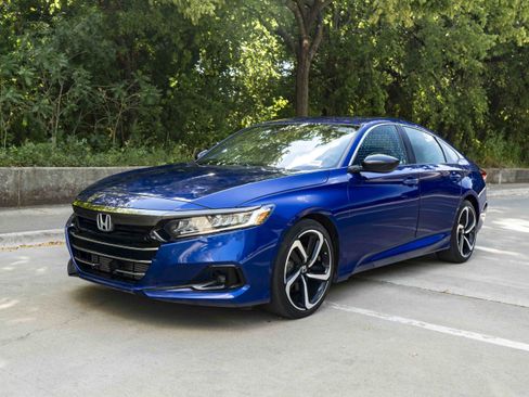 Used 2022 Honda Accord Sport image 5
