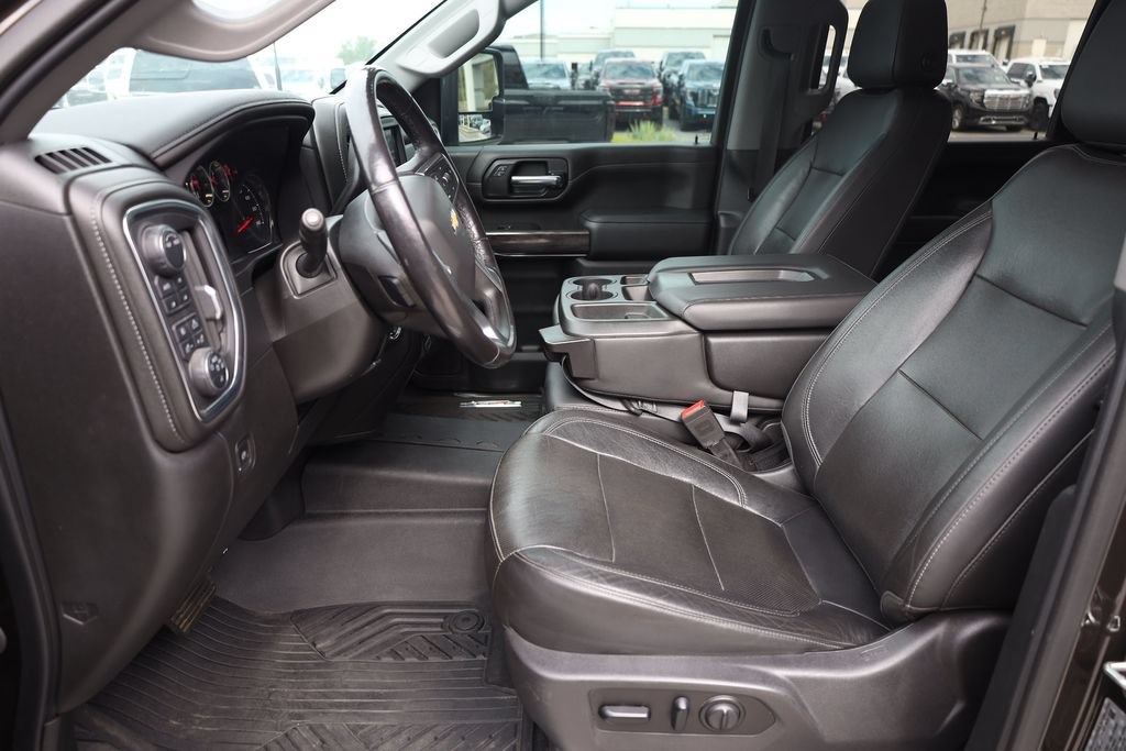 Used 2020 Chevrolet Silverado 3500 LTZ AWD/4WD image 11