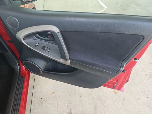 Used 2006 Toyota RAV4 Sport image 17