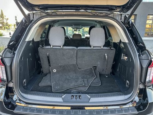 Used 2026 Ford Explorer Active RWD image 32