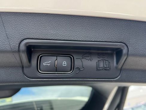 New 2026 Ford Explorer ST-Line image 5