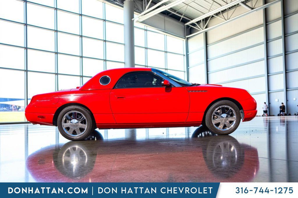 Used 2002 Ford Thunderbird RWD image 26