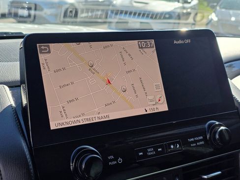 Used 2023 Nissan Armada SV image 29