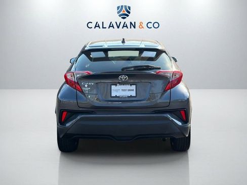 Used 2022 Toyota C-HR XLE image 6