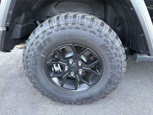 Used 2025 Jeep Wrangler Willys image 11
