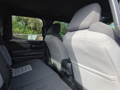 Used 2025 Toyota Tacoma TRD Off-Road image 16