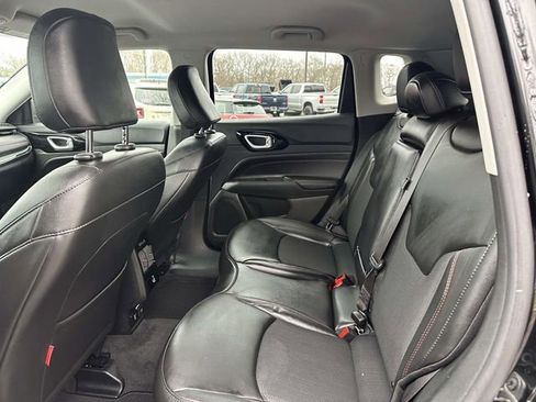 Used 2022 Jeep Compass Trailhawk w/ Trailhawk Convenience Group AWD/4WD image 7